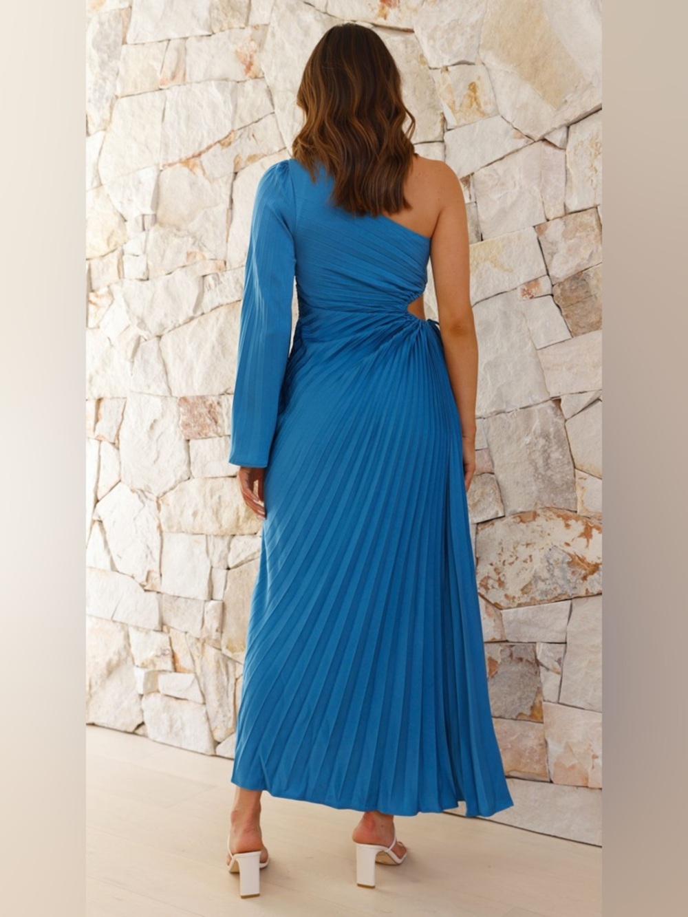 Hello Molly‎ LAND OF BEAUTY ONE SHOULDER MAXI DRESS BLUE - Picture 6 of 16